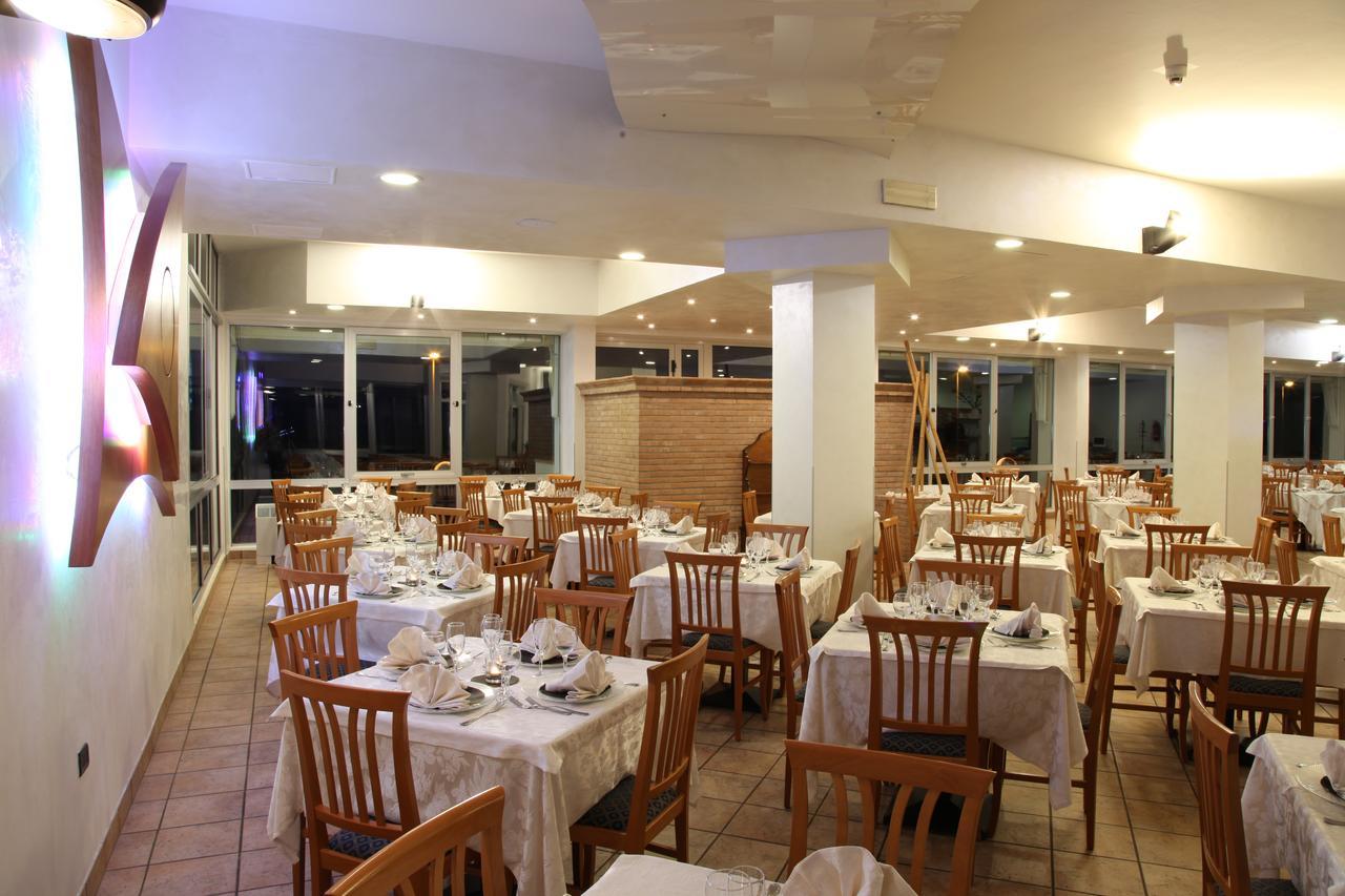 Hotel Plaza Лідо-дельї-Естензі Екстер'єр фото